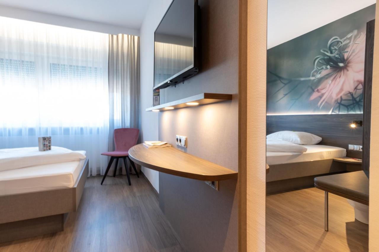 Art-Hotel Braun Kirchheimbolanden Exteriör bild